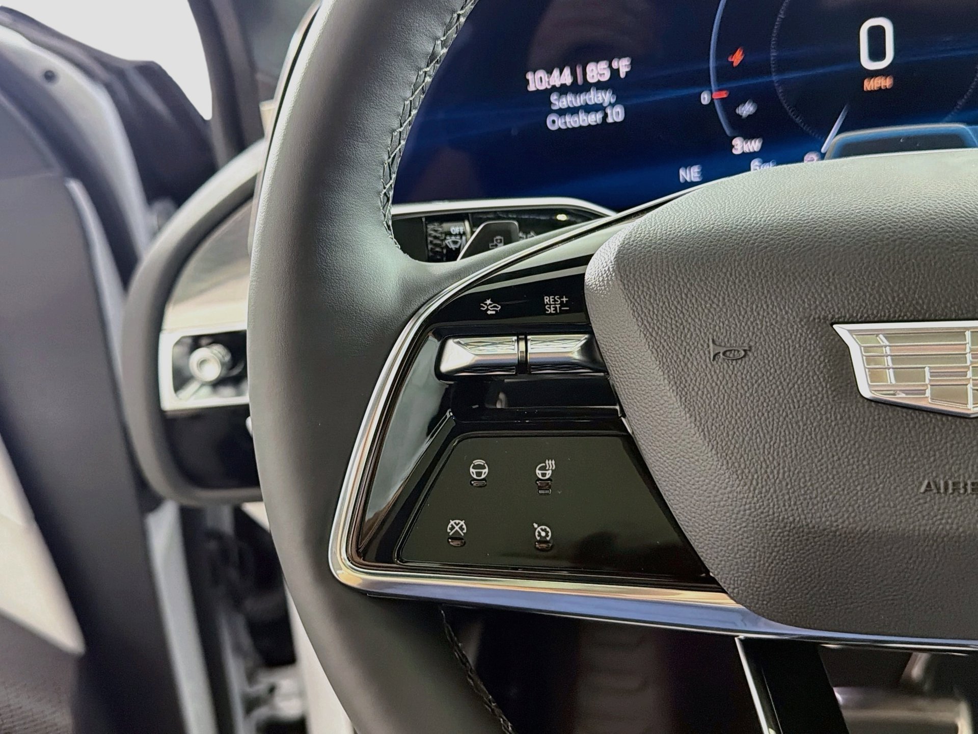 New 2027 Cadillac Lyriq Sport RWD image 34