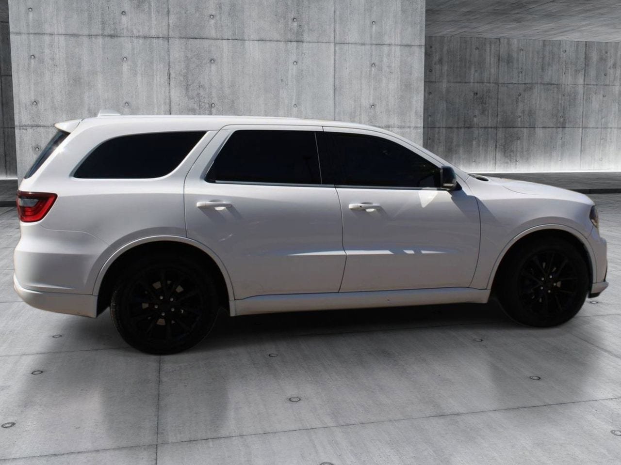 Used 2017 Dodge Durango GT w/ Nav & Power Liftgate Group RWD image 6