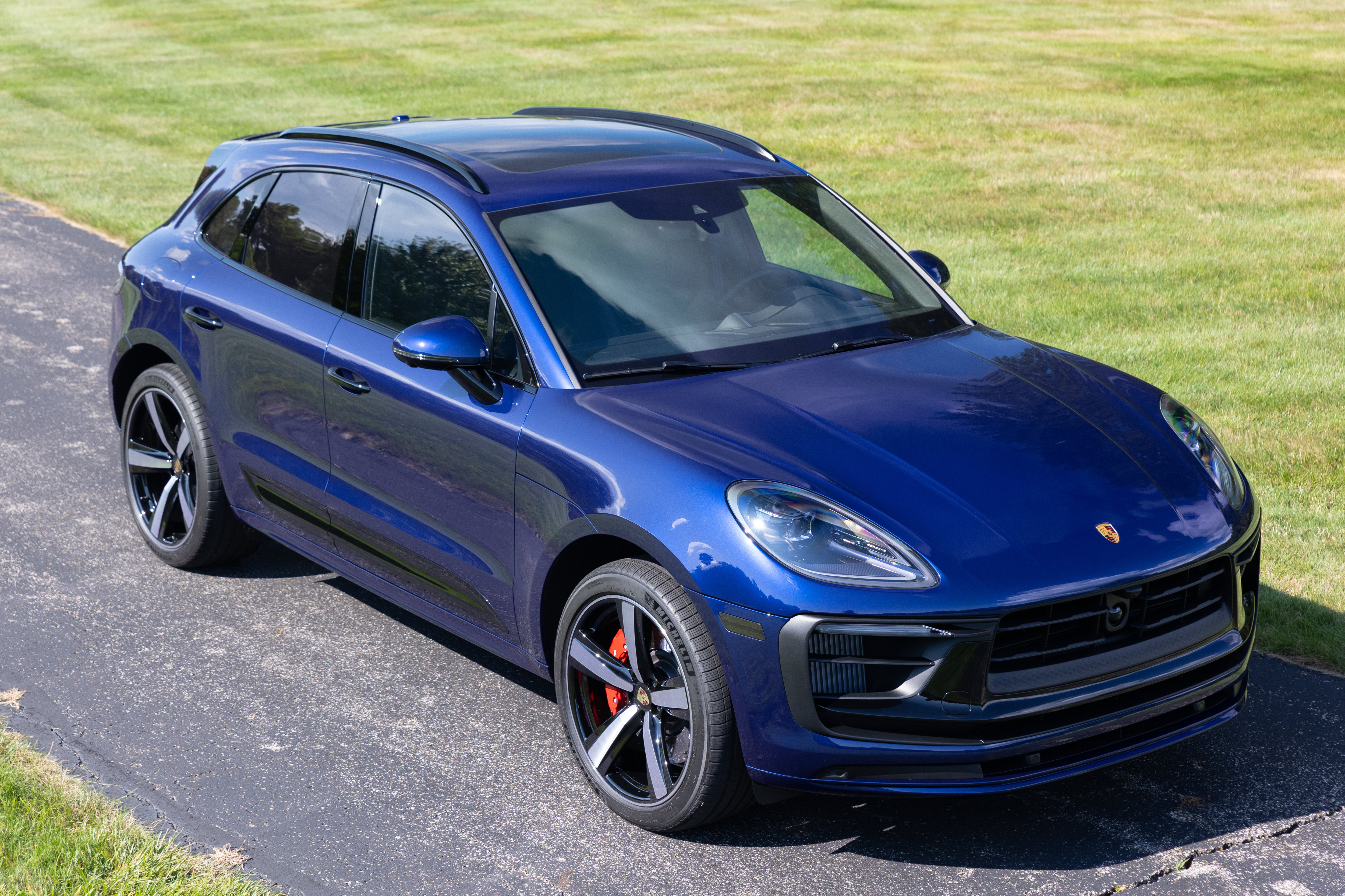Used 2024 Porsche Macan GTS AWD/4WD image 12