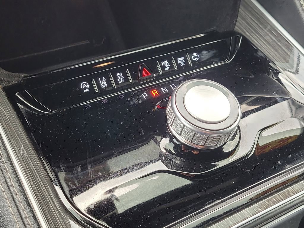 Used 2022 Jeep Wagoneer Series III w/ Flexible Seating Group RWD image 27