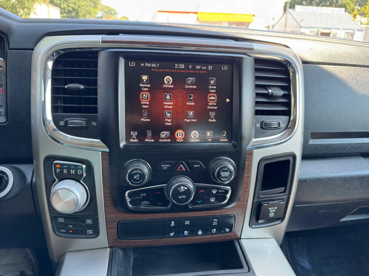 Used 2016 RAM 1500 Laramie AWD/4WD image 22