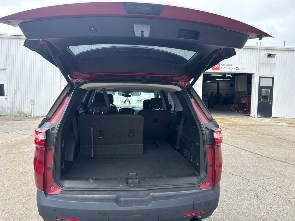 Used 2018 Chevrolet Traverse LT AWD/4WD image 6