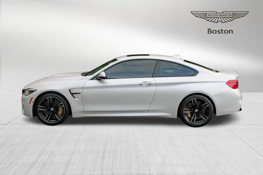 Used 2018 BMW M4 Coupe RWD image 2