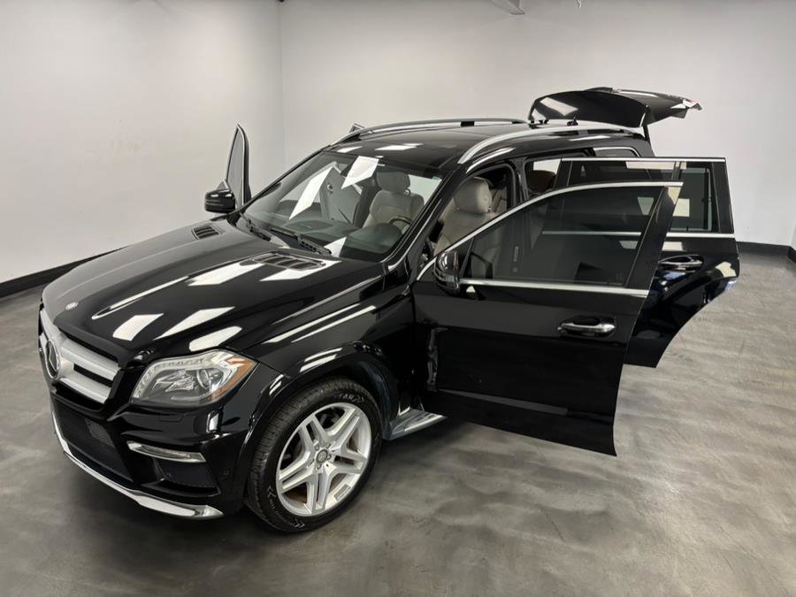 Used 2015 Mercedes-Benz GL 550 4MATIC image 23