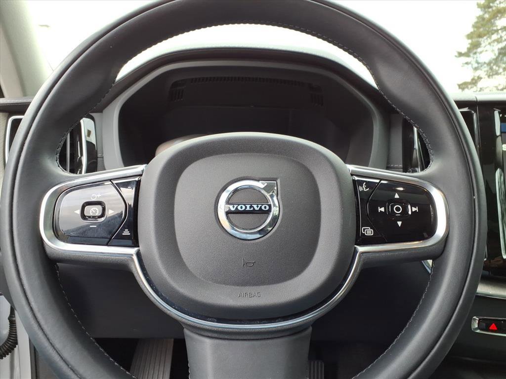 Used 2020 Volvo XC60 T5 Inscription w/ Protection Package image 29