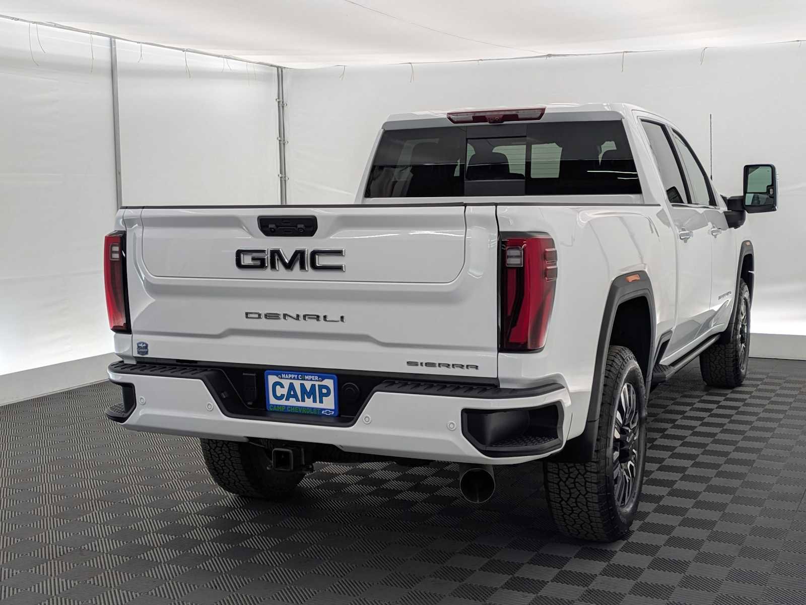 Used 2025 GMC Sierra 3500 Denali Ultimate AWD/4WD image 6