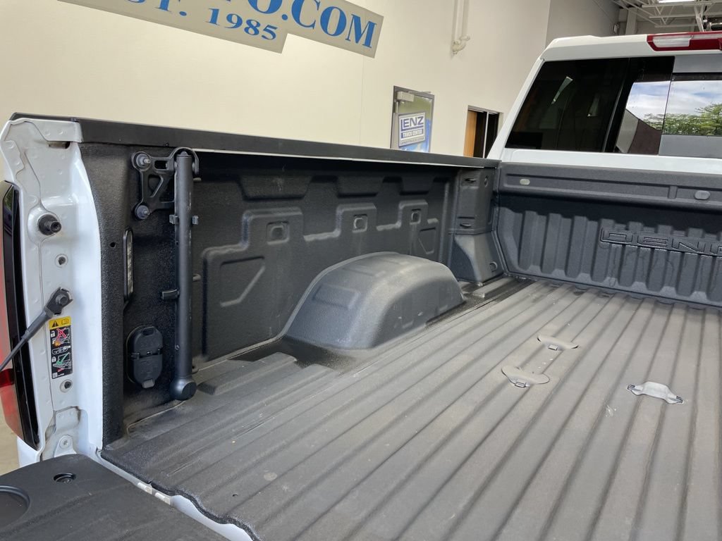 Used 2024 GMC Sierra 3500 Denali AWD/4WD image 11