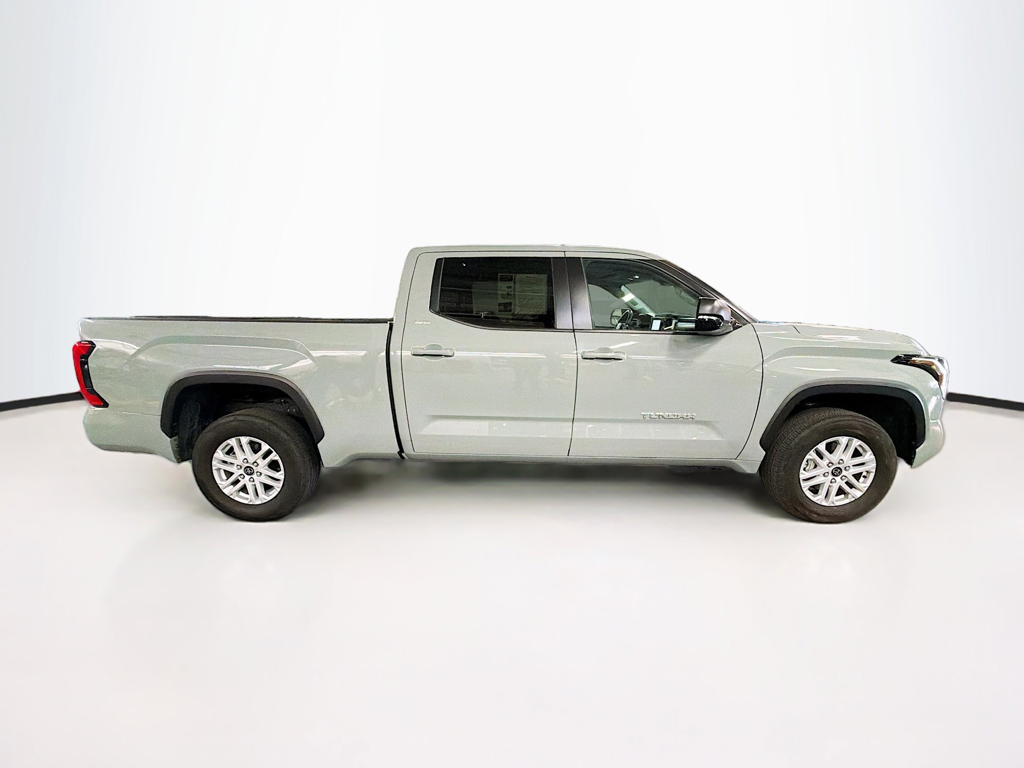 Used 2024 Toyota Tundra SR5 w/ SR5 Premium Package AWD/4WD image 10