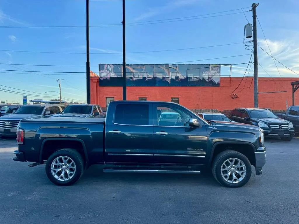 Used 2018 GMC Sierra 1500 SLT AWD/4WD image 2