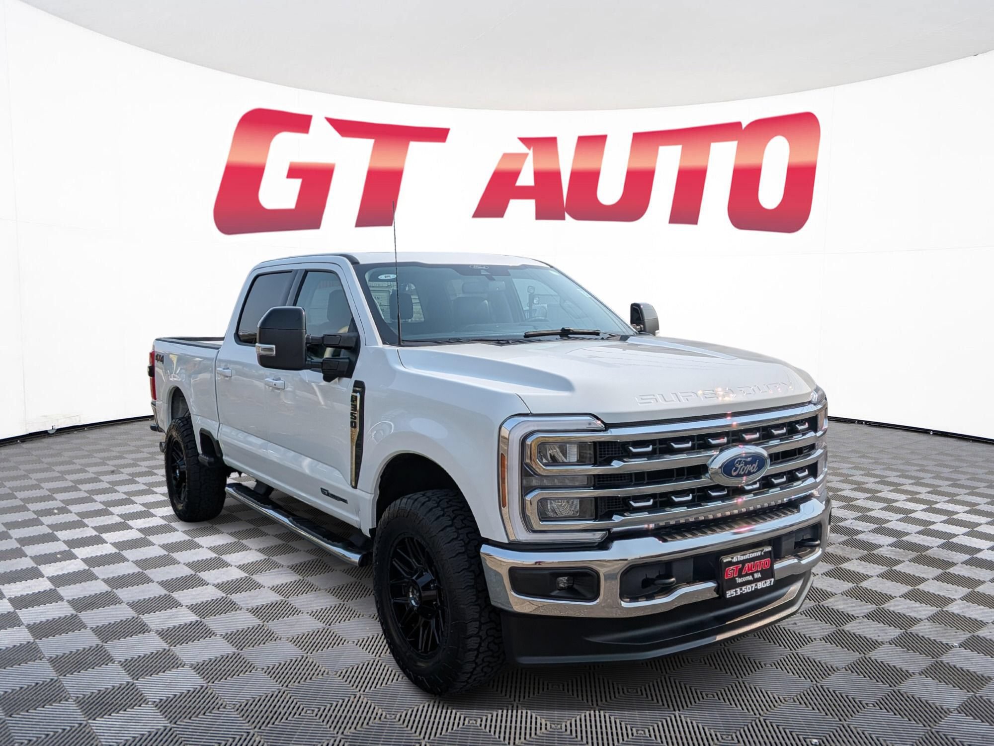 Used 2026 Ford F350 Lariat AWD/4WD image 1