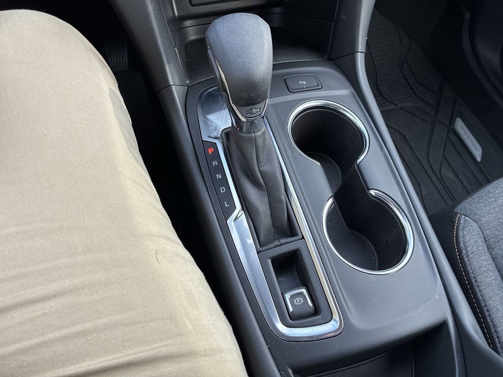 Used 2024 Chevrolet Equinox LT w/ LPO, Floor Liner Package FWD image 18