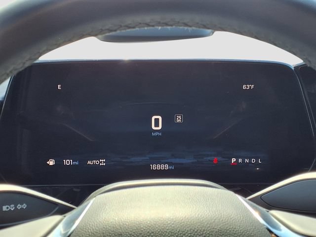 Used 2025 Chevrolet Suburban Z71 AWD/4WD image 28
