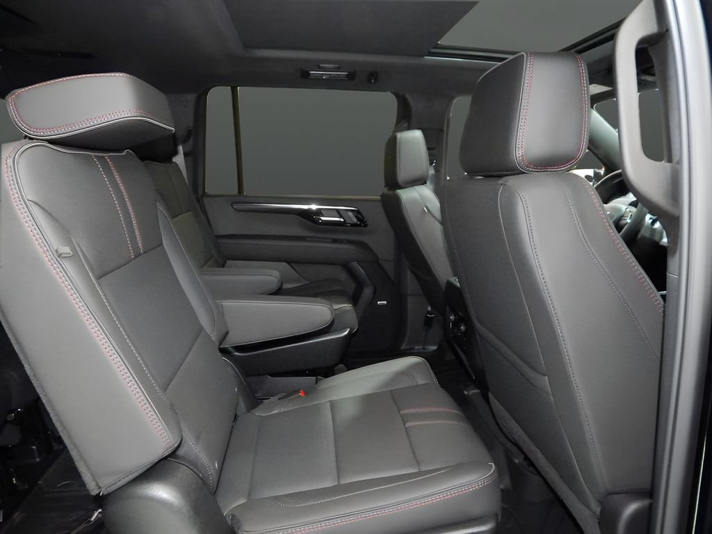 Used 2026 Chevrolet Suburban RST w/ Comfort Package AWD/4WD image 13