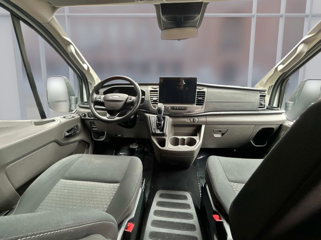 Used 2022 Ford Transit 350 XLT AWD/4WD image 19