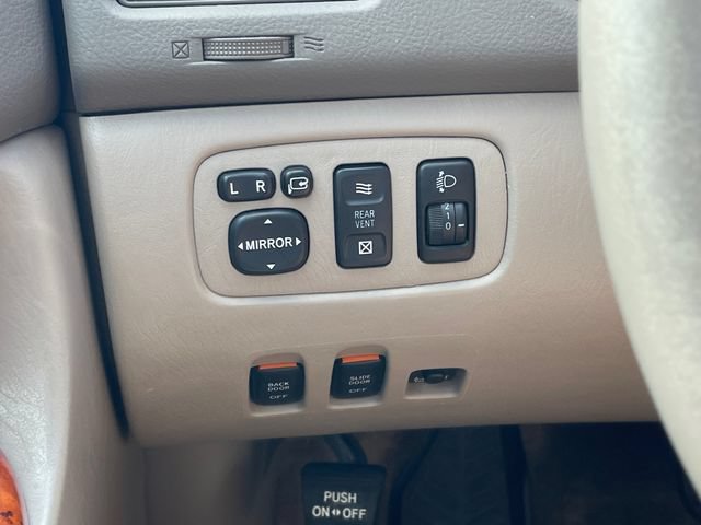 Used 2006 Toyota Sienna FWD image 25