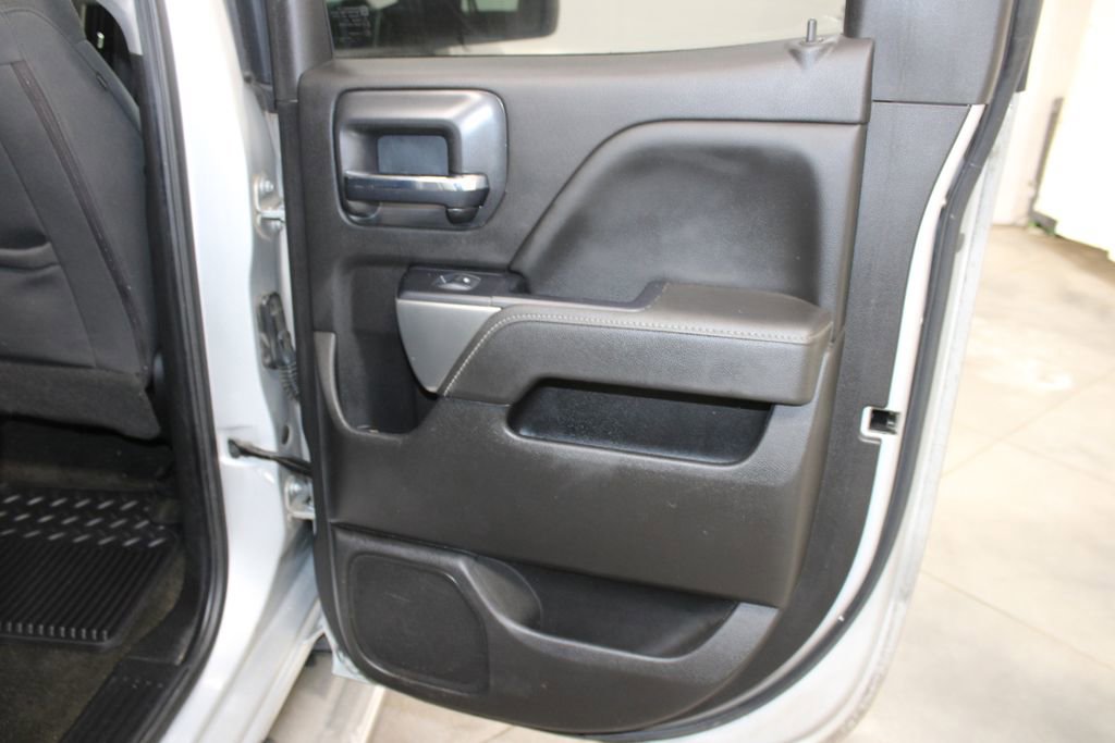 Used 2018 Chevrolet Silverado 1500 LT AWD/4WD image 33