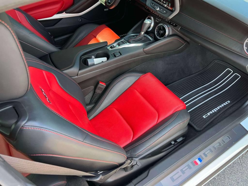 Certified 2018 Chevrolet Camaro SS RWD image 14