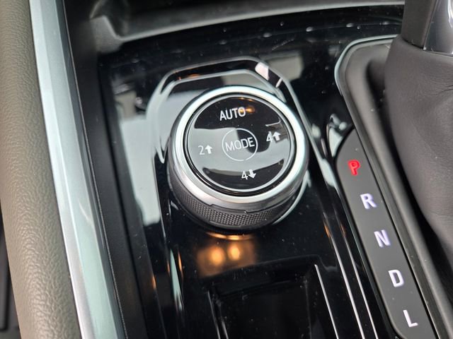 Used 2026 Chevrolet Colorado ZR2 w/ Technology Package image 20