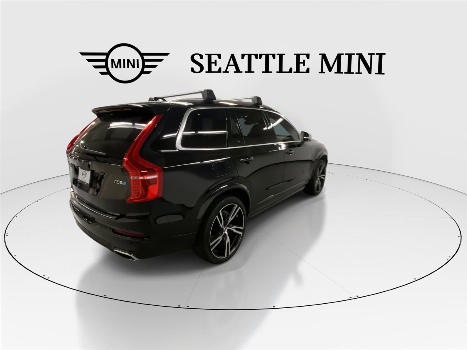 Used 2019 Volvo XC90 T5 R-Design w/ Advanced Package image 11