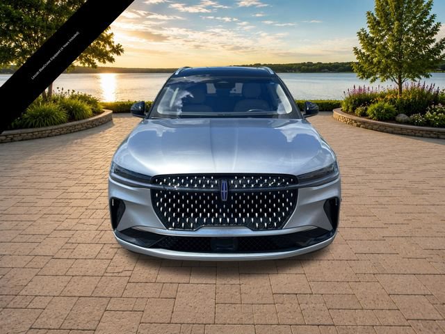 Certified 2024 Lincoln Nautilus Reserve w/ Equipment Group 202A AWD/4WD image 12