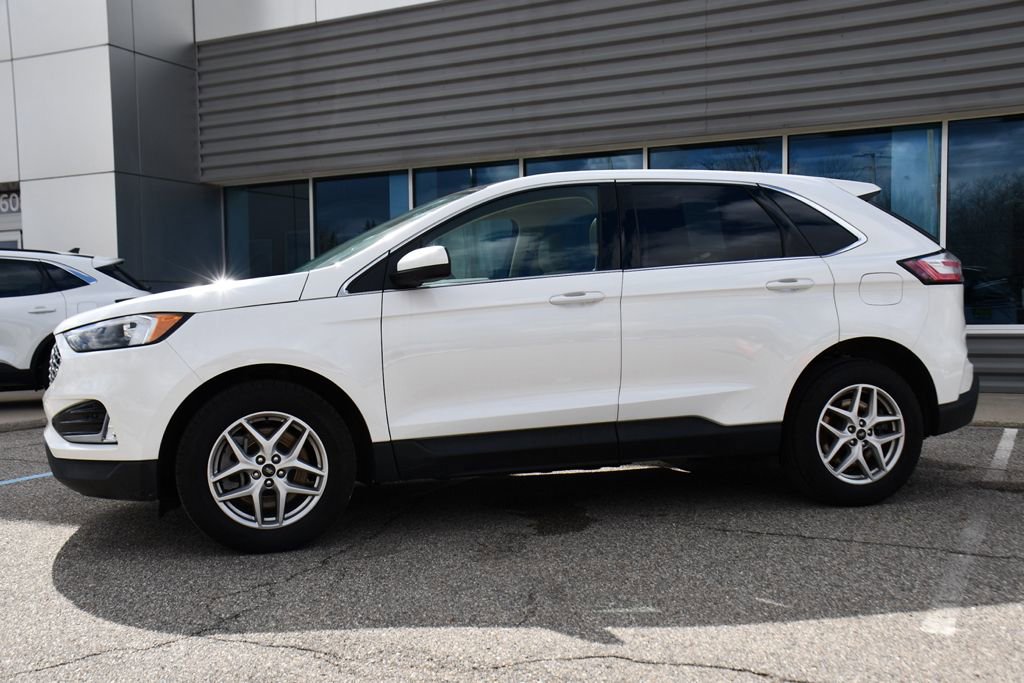 Used 2024 Ford Edge SEL w/ Convenience Package AWD/4WD image 2