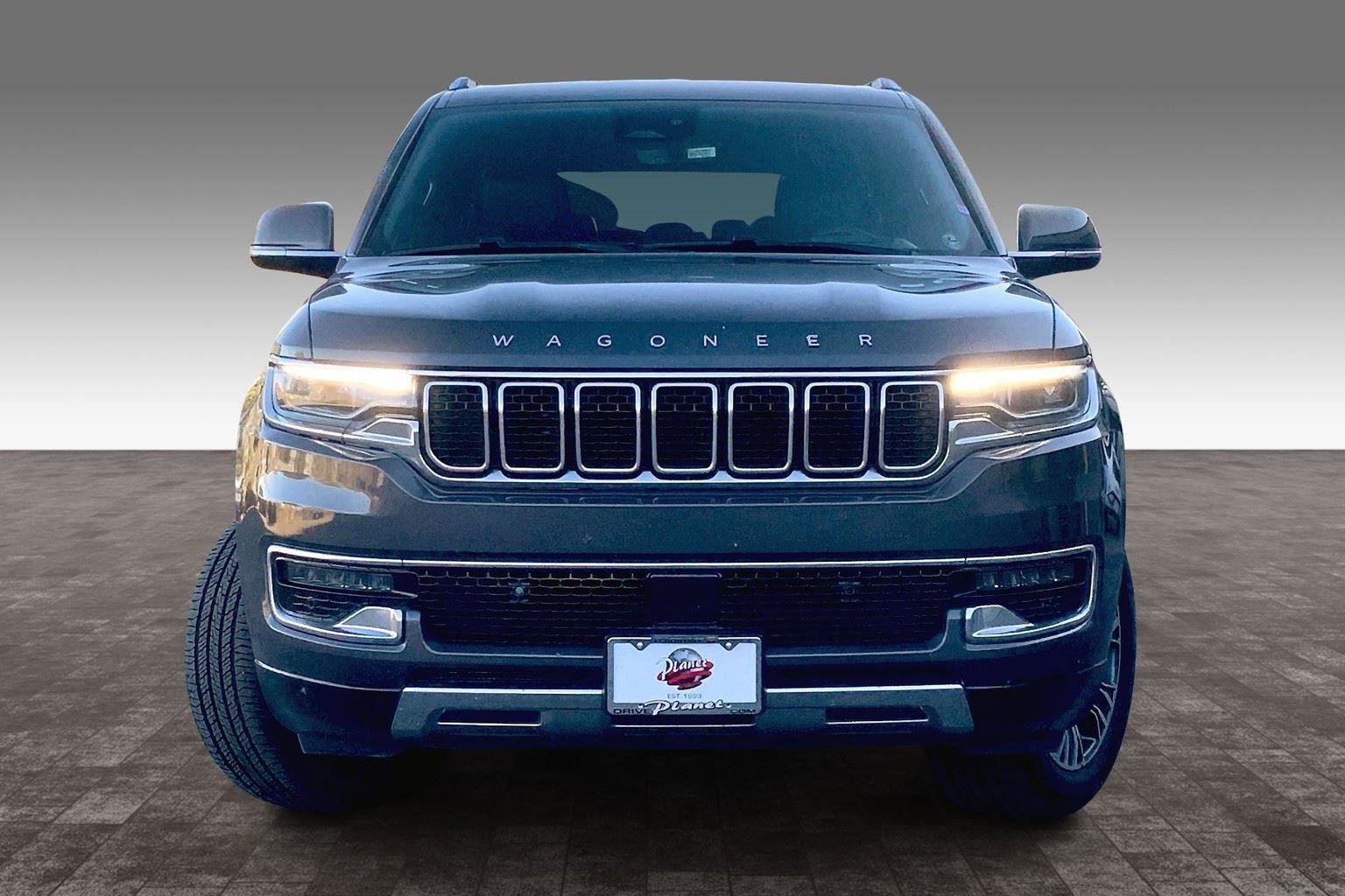 Used 2022 Jeep Wagoneer Series III w/ Flexible Seating Group image 2