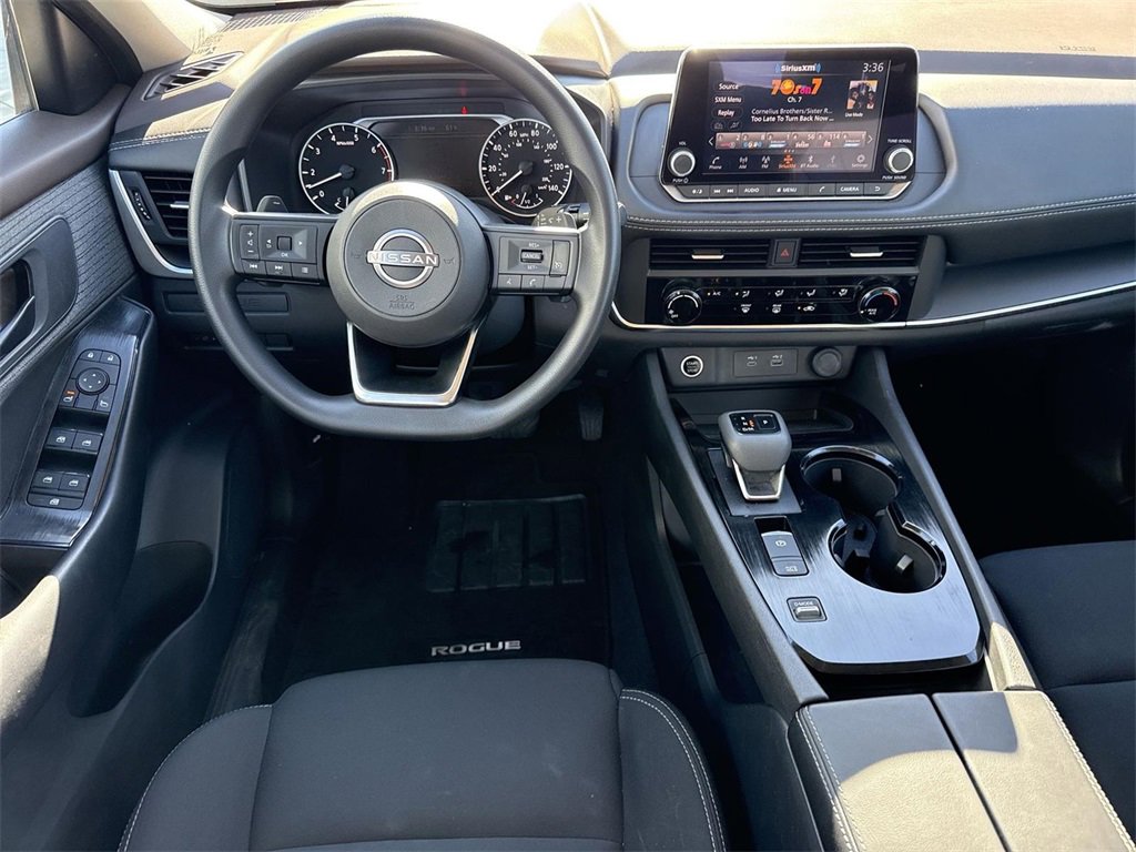 Used 2023 Nissan Rogue S image 18
