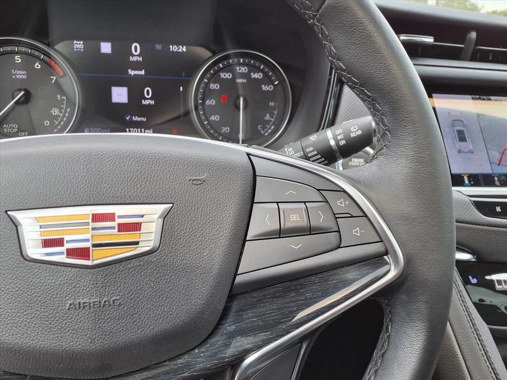 Used 2022 Cadillac XT5 Premium Luxury w/ Technology Package AWD/4WD image 28