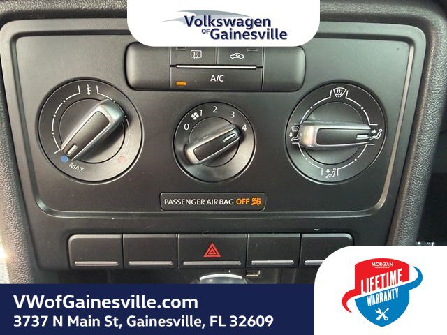 Used 2019 Volkswagen Beetle 2.0T S FWD image 24