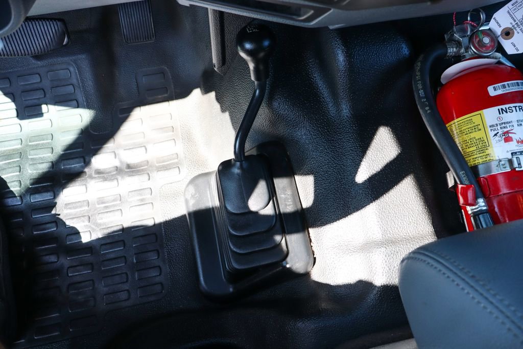 Used 2016 Ford F550 XL image 34