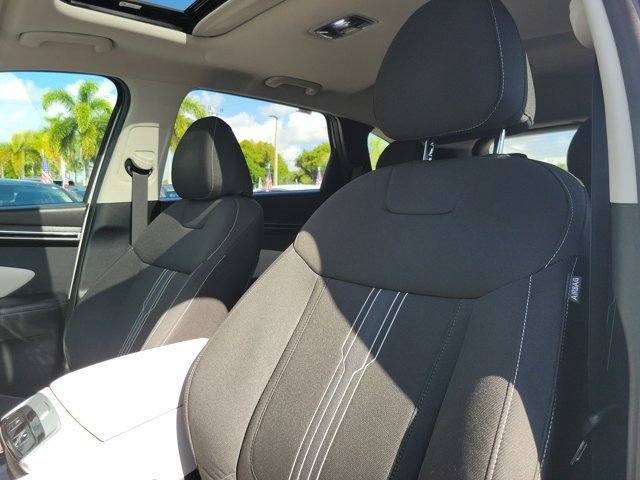 Certified 2022 Hyundai Tucson SEL w/ Convenience Package FWD image 13