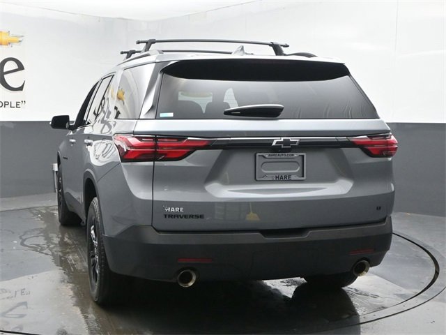 Used 2023 Chevrolet Traverse LT image 35