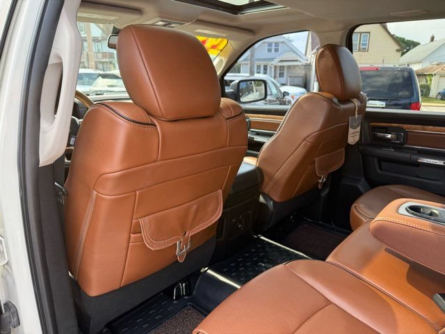 Used 2017 RAM 1500 Laramie Longhorn w/ Convenience Group AWD/4WD image 10
