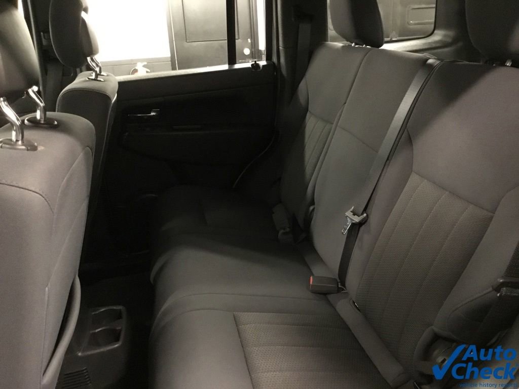 Used 2012 Jeep Liberty Sport AWD/4WD image 23