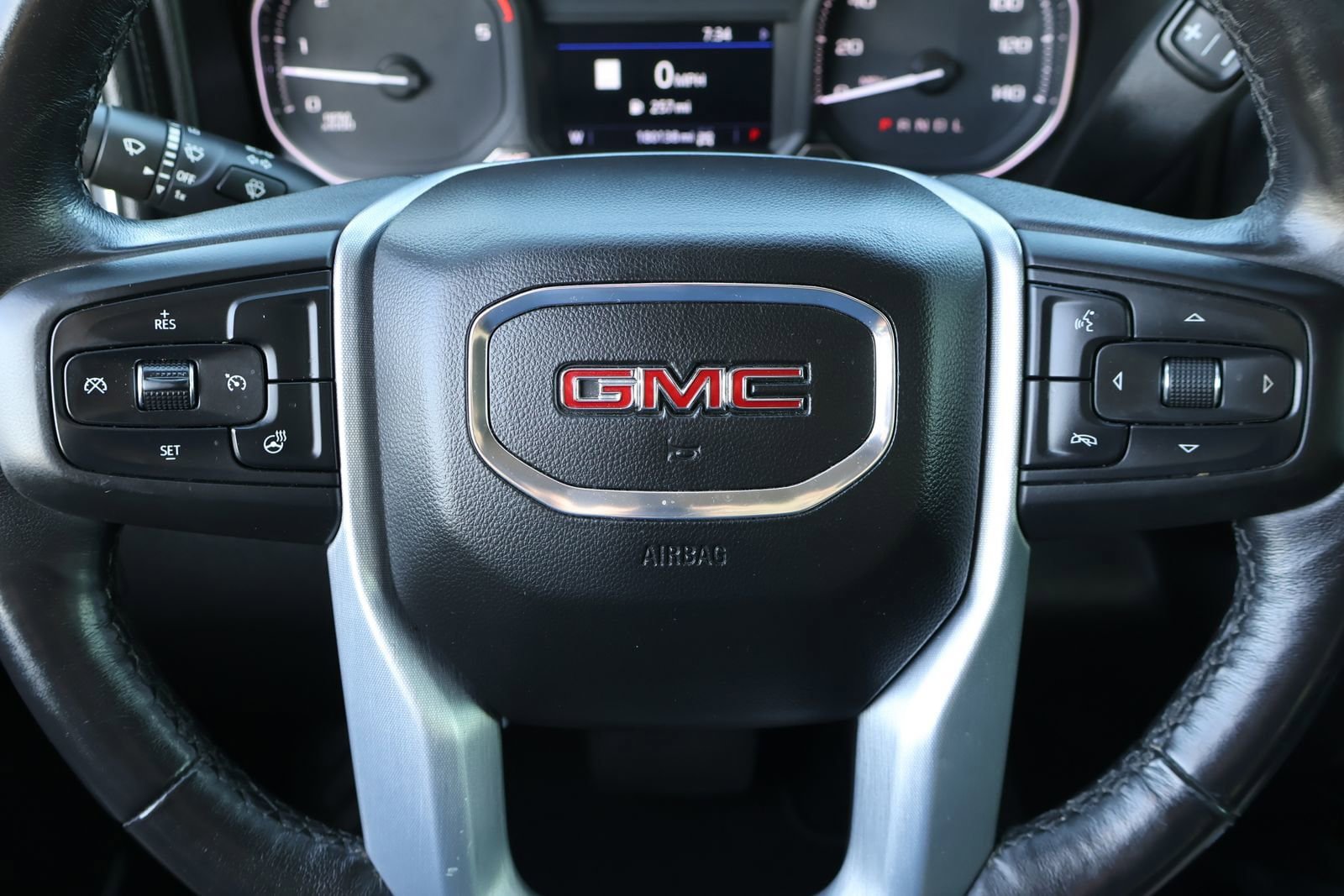 Used 2021 GMC Sierra 2500 SLT w/ SLT Premium Package AWD/4WD image 27