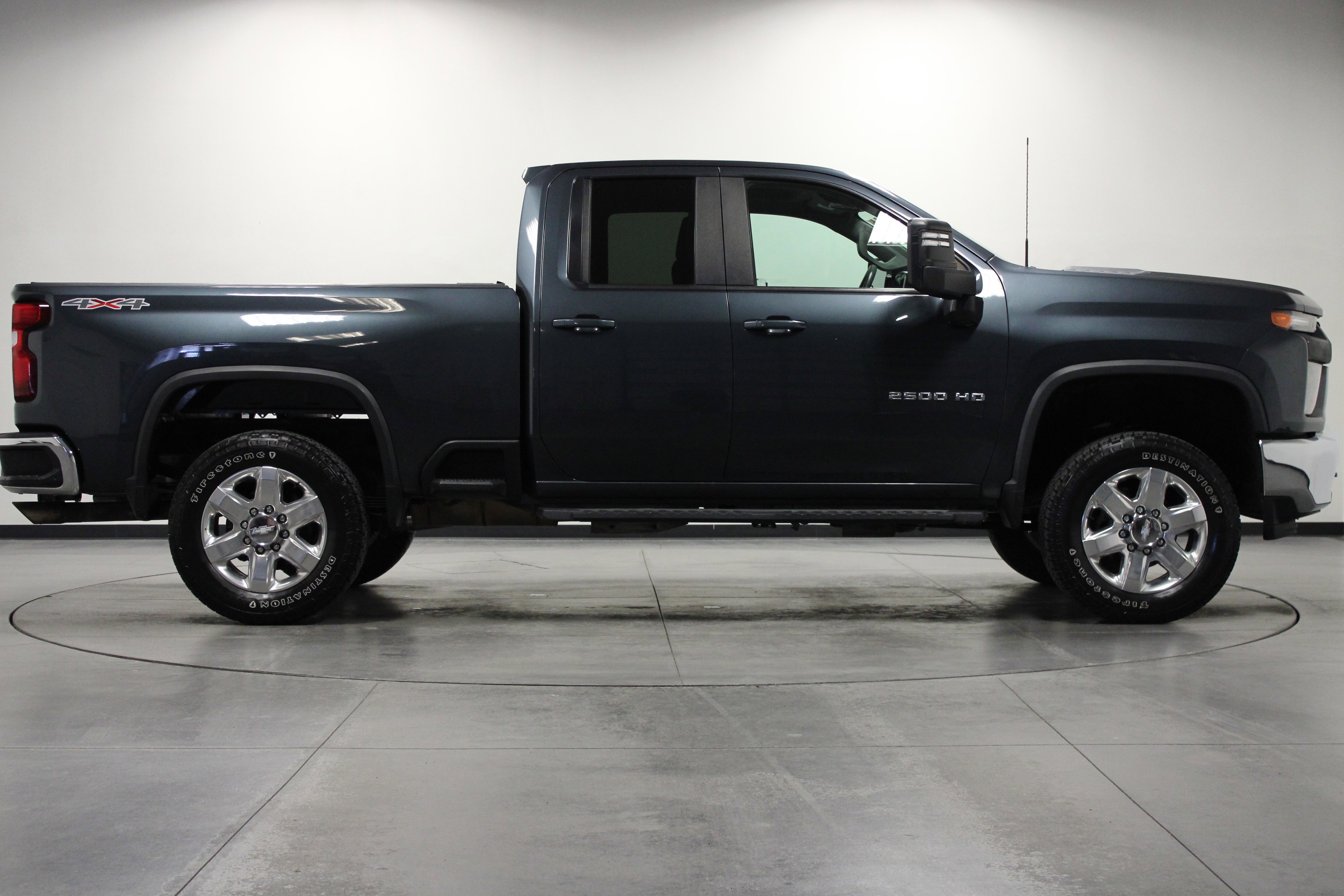 Used 2020 Chevrolet Silverado 2500 LT image 3