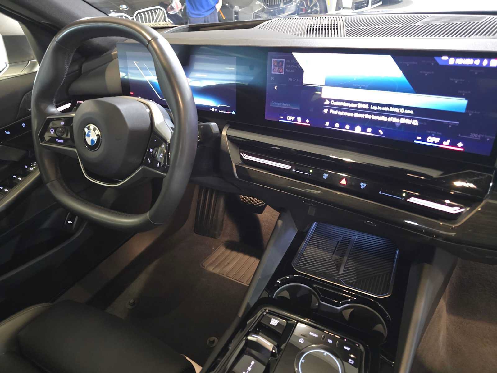 Used 2024 BMW 530i xDrive AWD/4WD image 12