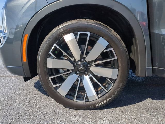 New 2025 Mitsubishi Outlander SEL image 38
