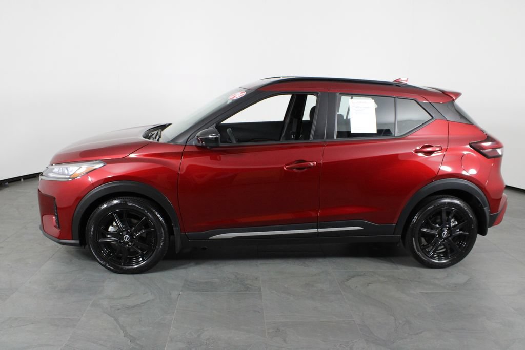Certified 2024 Nissan Kicks SR FWD image 14