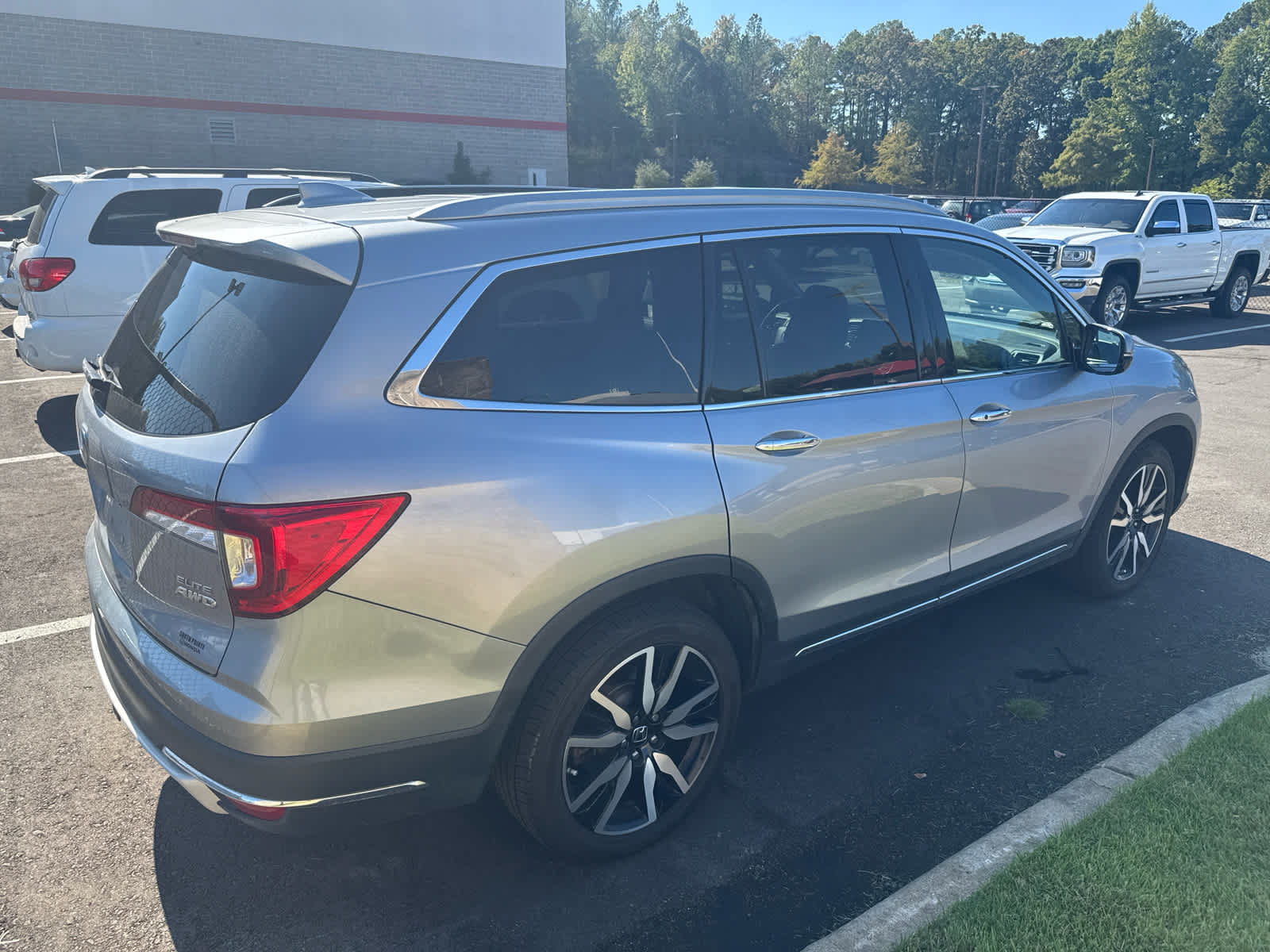 Used 2021 Honda Pilot Elite image 8