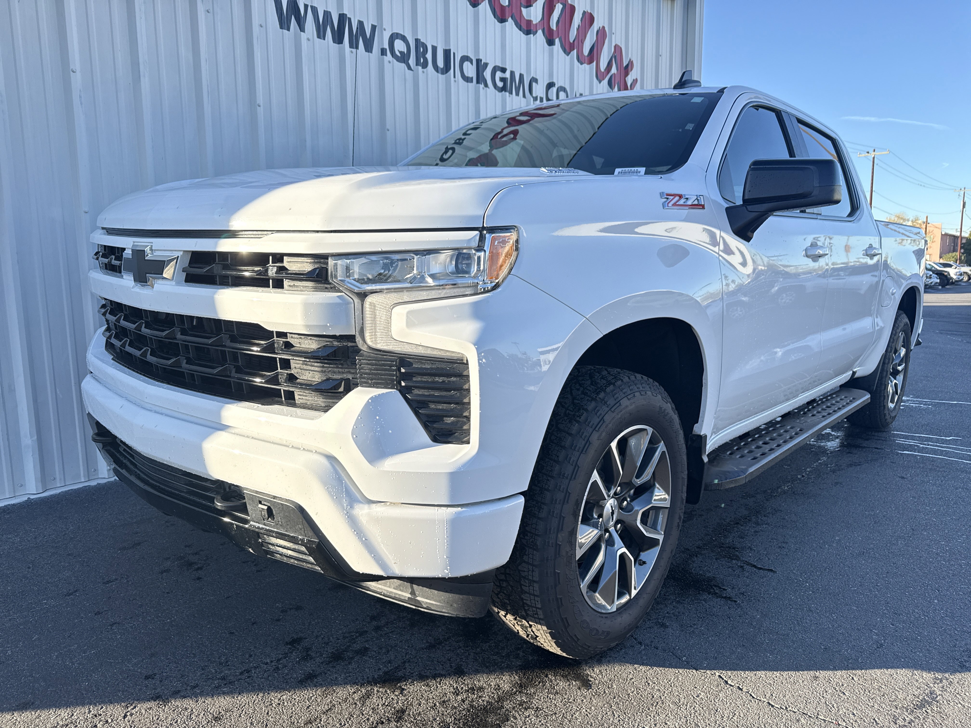 Used 2023 Chevrolet Silverado 1500 RST w/ Z71 Off-Road Package image 8