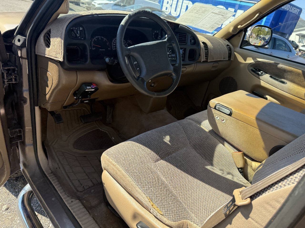 Used 2000 Dodge Ram 2500 Truck 2WD Quad Cab image 2