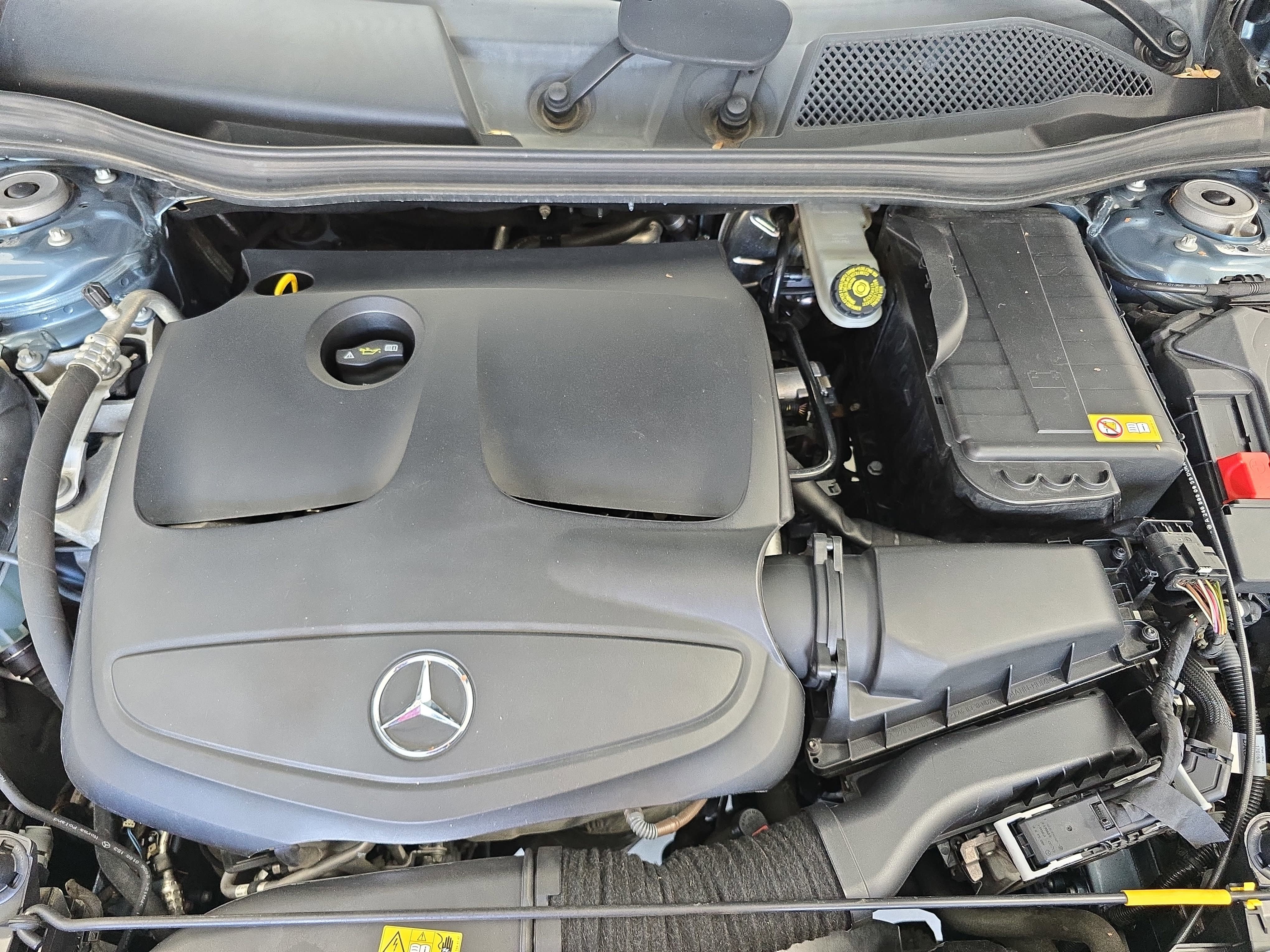 Used 2015 Mercedes-Benz GLA 250 4MATIC image 30