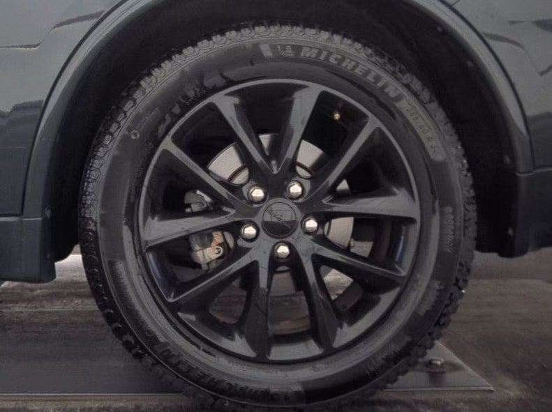 Used 2017 Dodge Durango R/T w/ Blacktop Package AWD/4WD image 10