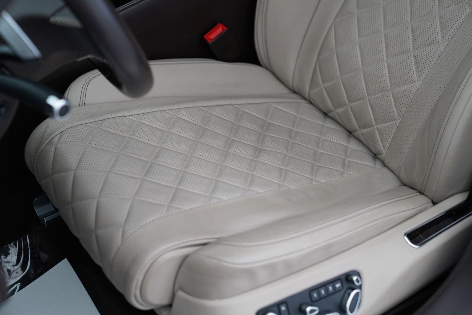 Used 2017 Bentley Flying Spur W12 AWD/4WD image 23