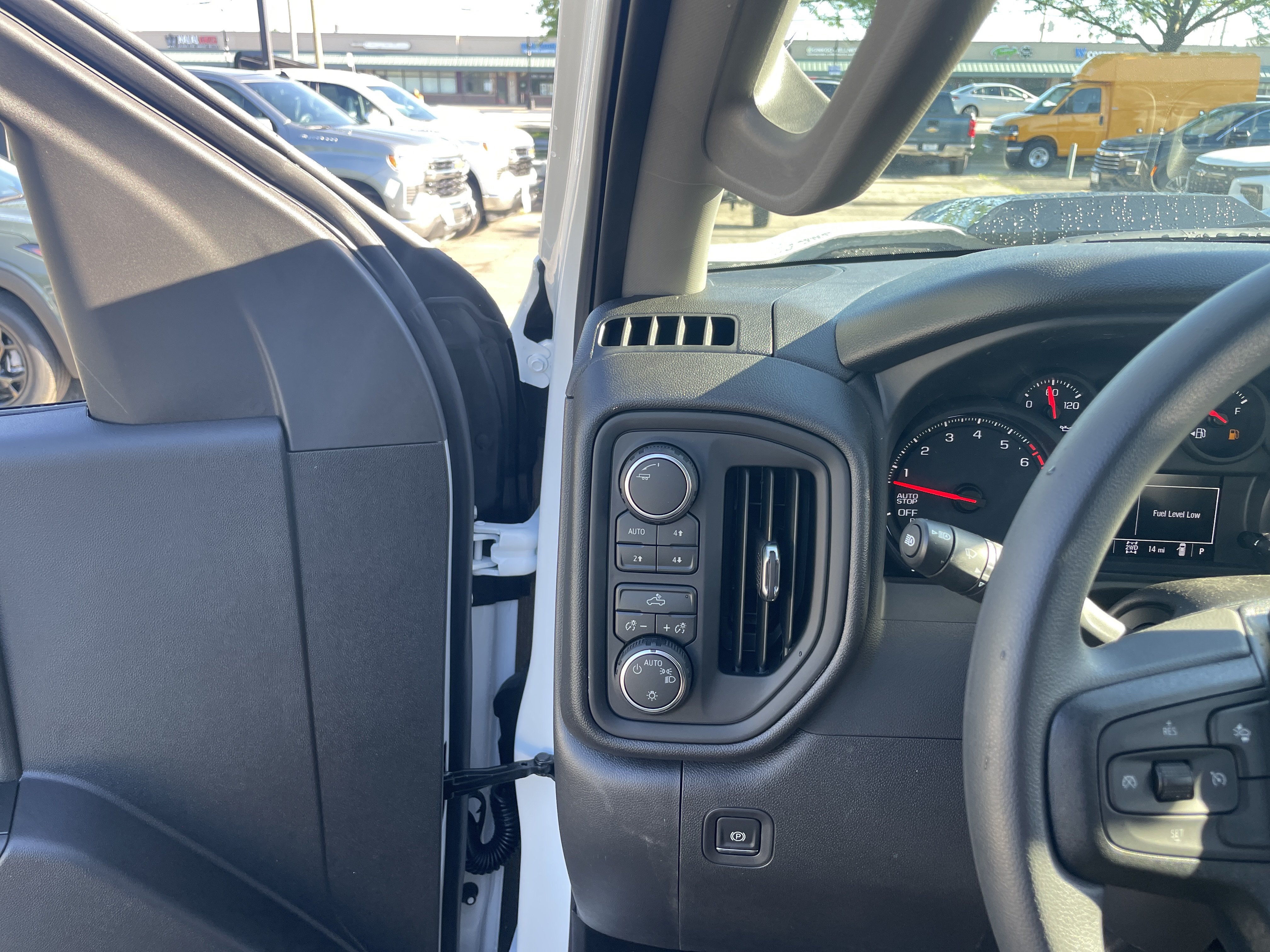 New 2026 Chevrolet Silverado 1500 Custom Trail Boss AWD/4WD image 15