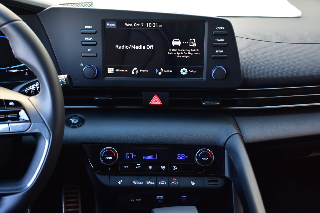New 2026 Hyundai Elantra SEL Sport FWD image 30