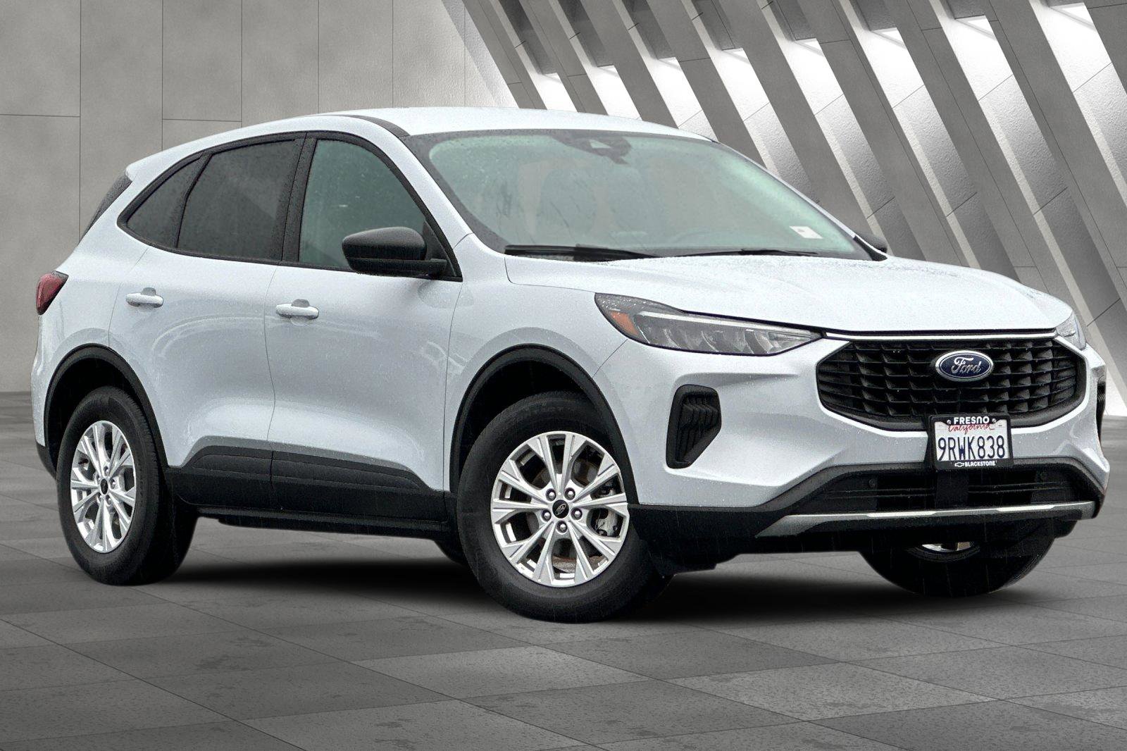 Used 2025 Ford Escape Active image 2