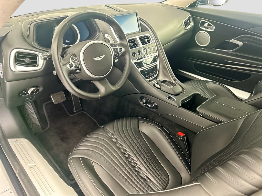 Used 2018 Aston Martin DB11 V12 RWD image 9