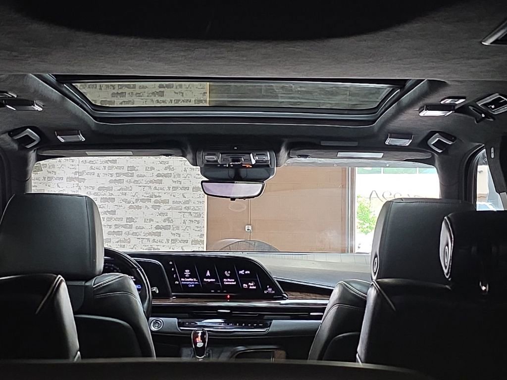 Used 2021 Cadillac Escalade ESV Sport Platinum w/ LPO, ONYX Package AWD/4WD image 16